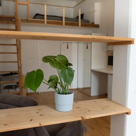 Gemuetliches Mit Hochbett Im Herzen Von Lejlighed